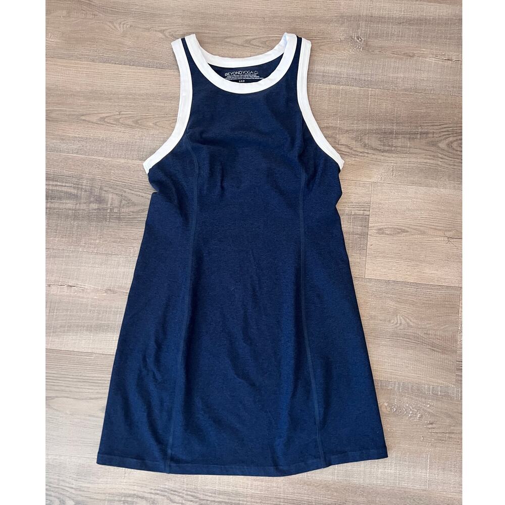 Beyond Yoga Spacedye Outlines Athletic Dress